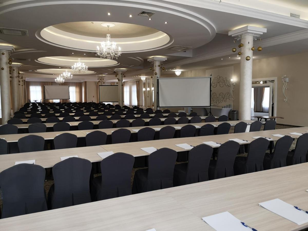 Alabaster Rezydencja Rzeszow Bagian luar foto