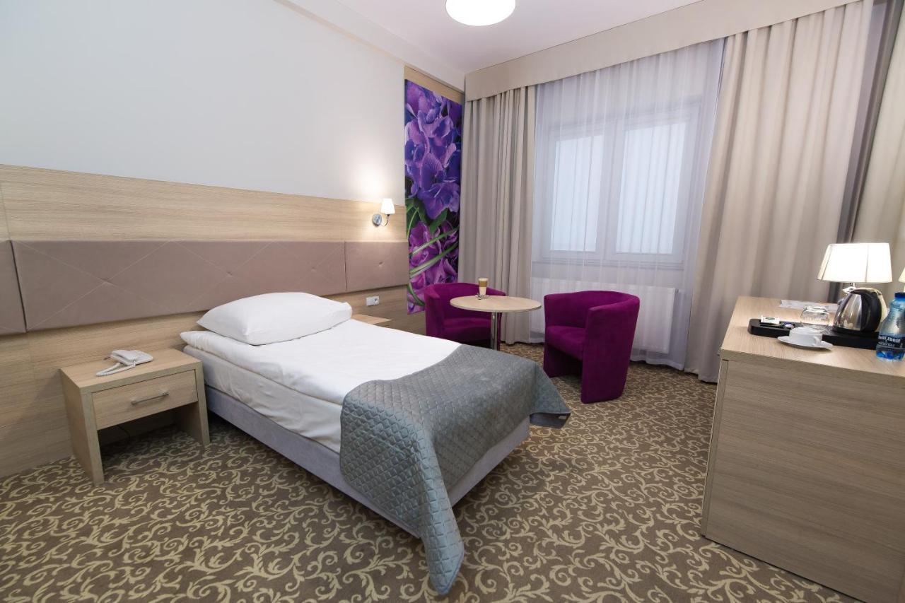 Alabaster Rezydencja Rzeszow Bagian luar foto
